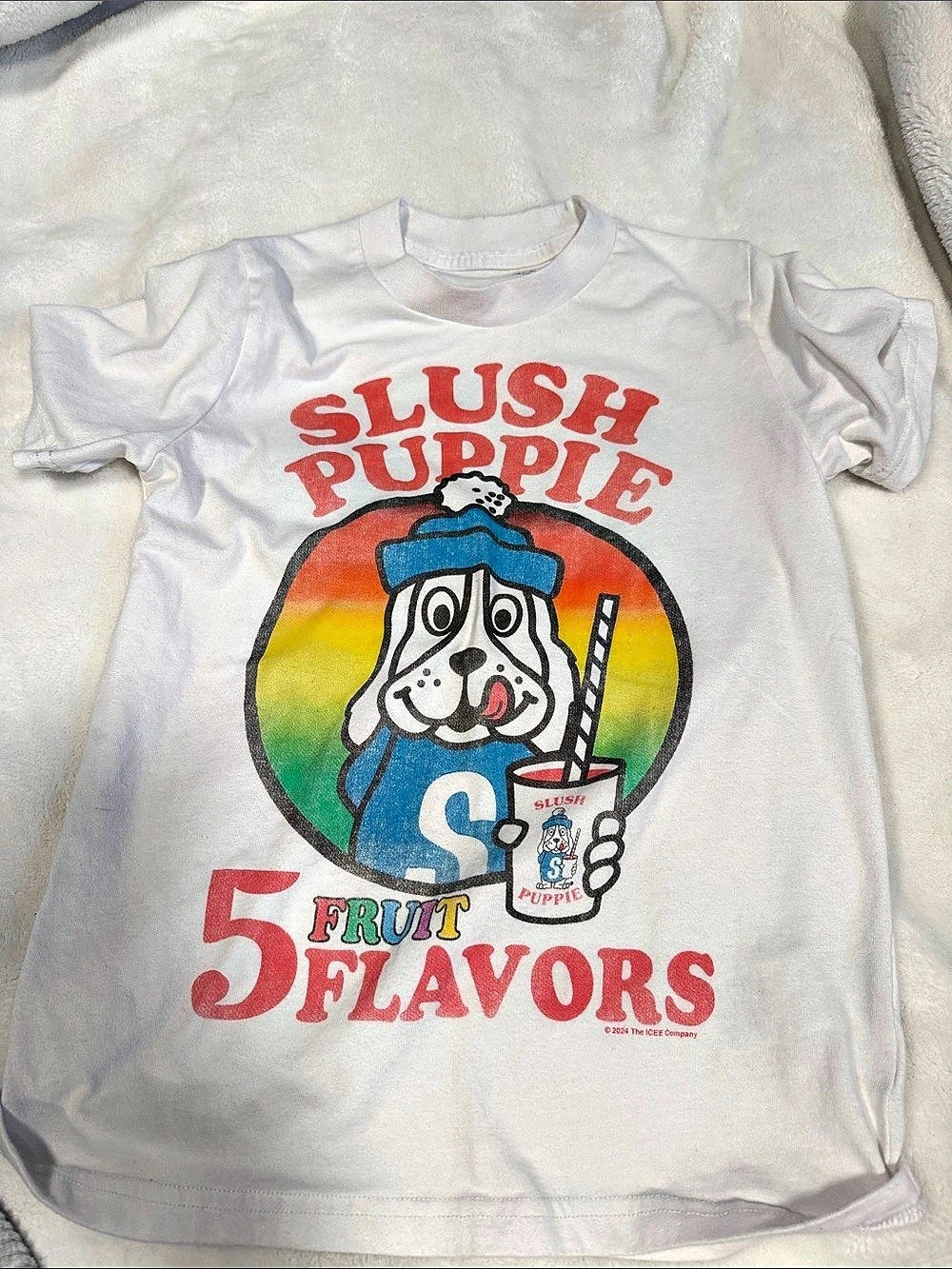 Slush Puppie Graphic Tee in White & Red
